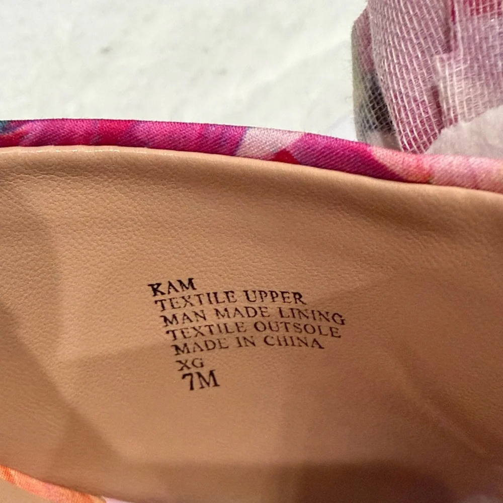 Charles David Colorful Floral Heels,size 7M - Picture 16 of 17